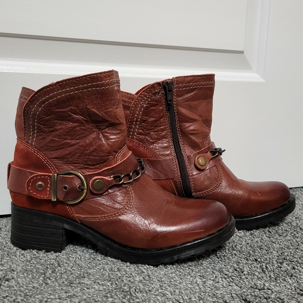 Dromedaris Persimmon Colored Boots